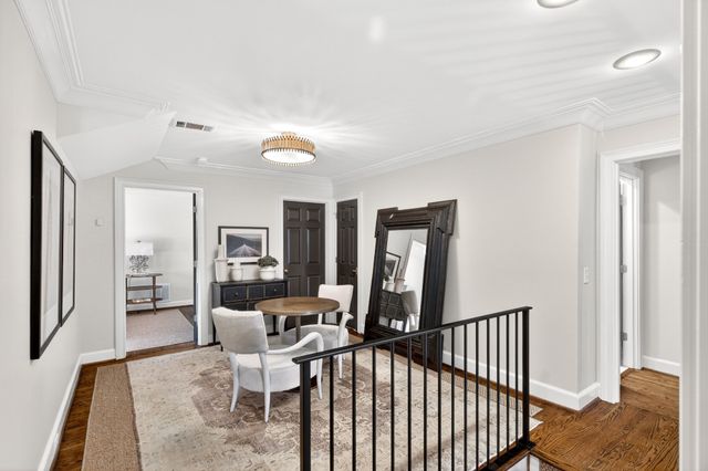 115 Chatsworth Dr, Nashville, TN 37215