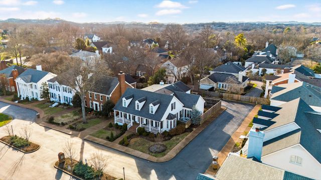 115 Chatsworth Dr, Nashville, TN 37215