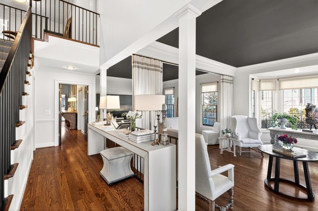 115 Chatsworth Dr, Nashville, TN 37215
