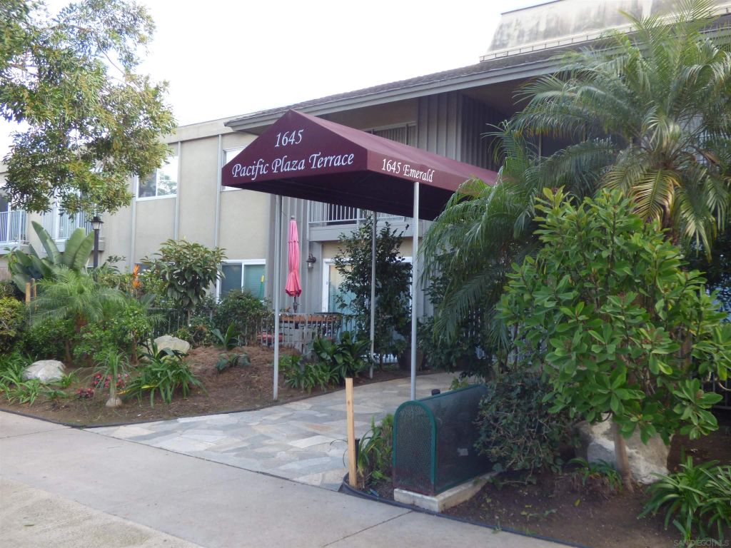 1645 Emerald Street 2C, San Diego, CA 92109