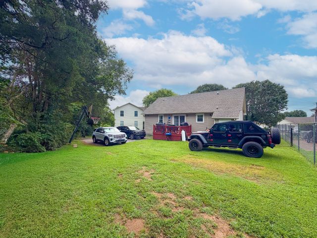 1324 Sunnybrooke Ct, Pulaski, TN 38478