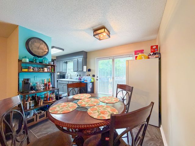 1324 Sunnybrooke Ct, Pulaski, TN 38478