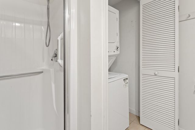 125 Leisure Green Dr 167, Mashpee, MA 02649