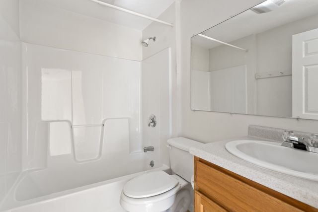125 Leisure Green Dr 167, Mashpee, MA 02649