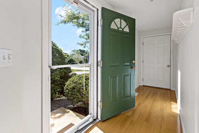 125 Leisure Green Dr 167, Mashpee, MA 02649