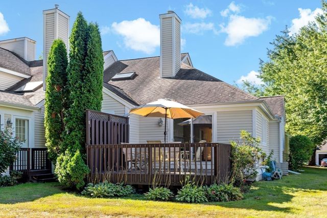 125 Leisure Green Dr 167, Mashpee, MA 02649