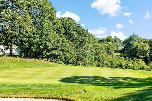 125 Leisure Green Dr 167, Mashpee, MA 02649