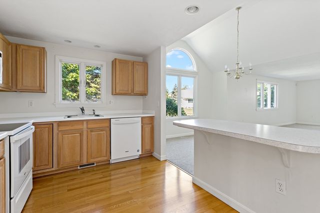 125 Leisure Green Dr 167, Mashpee, MA 02649
