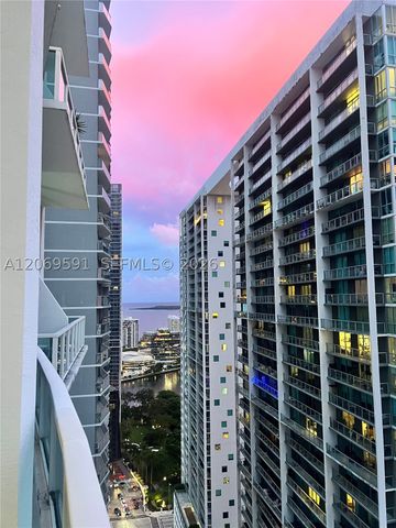 41 SE 5th St 1908, Miami, FL 33131