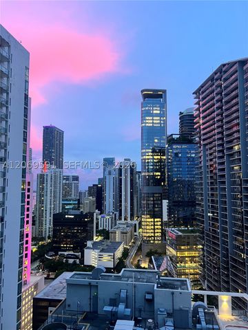 41 SE 5th St 1908, Miami, FL 33131