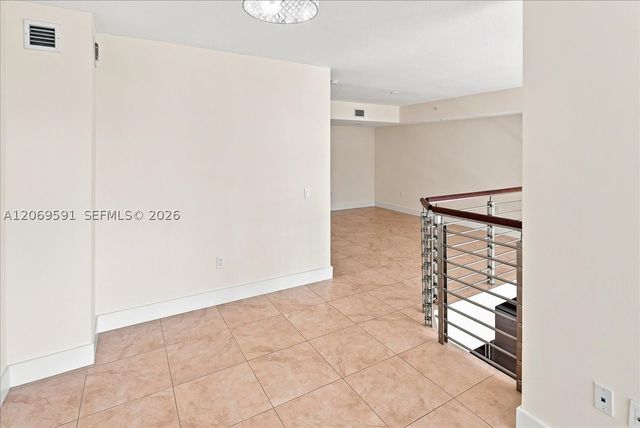 41 SE 5th St 1908, Miami, FL 33131