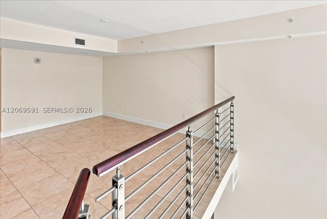 41 SE 5th St 1908, Miami, FL 33131
