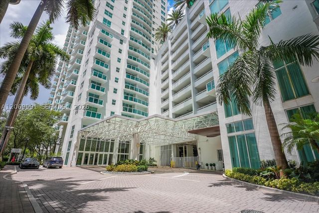41 SE 5th St 1908, Miami, FL 33131