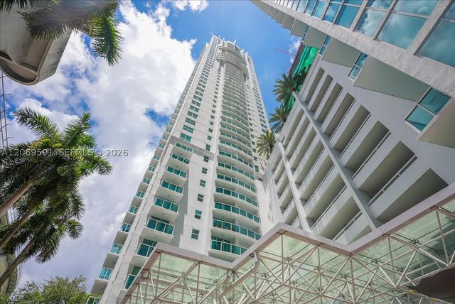 41 SE 5th St 1908, Miami, FL 33131