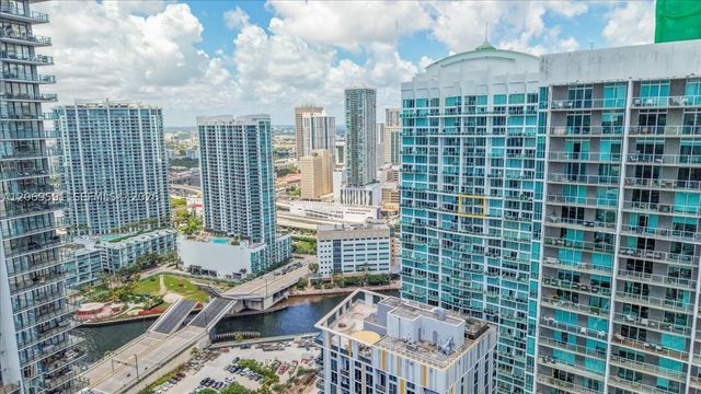 41 SE 5th St 1908, Miami, FL 33131
