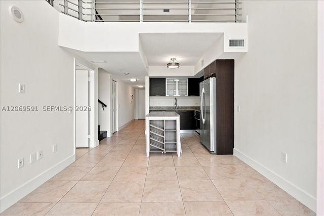41 SE 5th St 1908, Miami, FL 33131