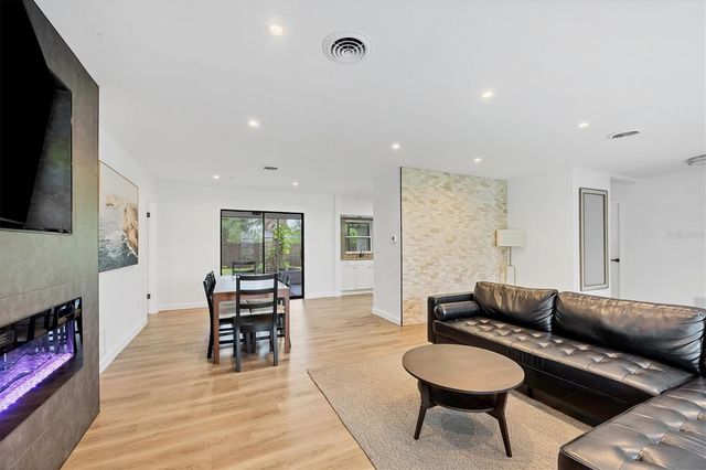 402 MONZA AVENUE, North Port, FL 34287