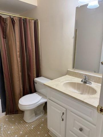 25325 Potomac Drive 3, South Lyon, MI 48178