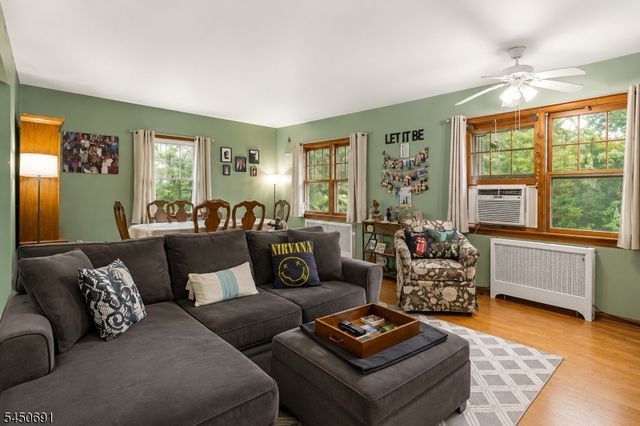 340 Saddle River Rd, Saddle Brook Twp., NJ 07663