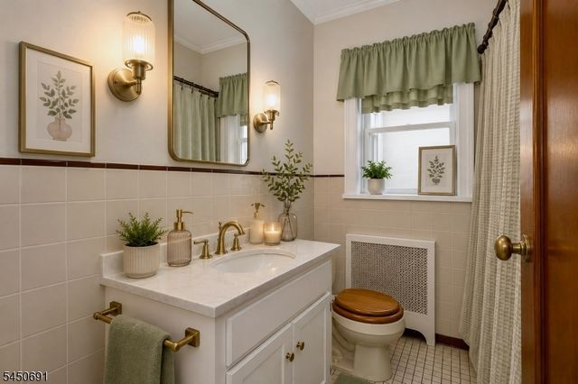 340 Saddle River Rd, Saddle Brook Twp., NJ 07663