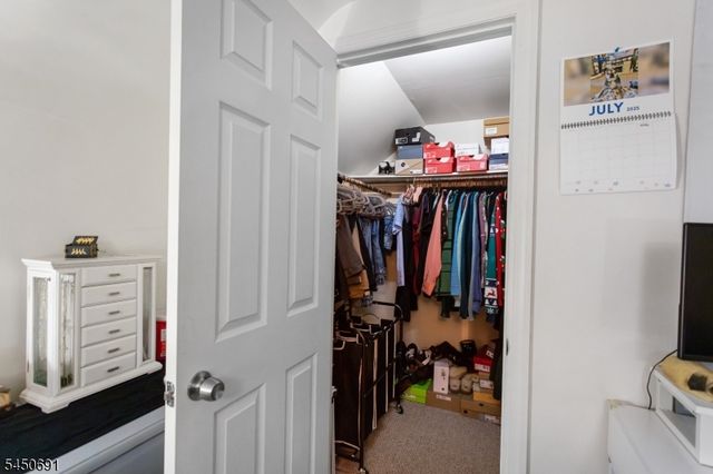 340 Saddle River Rd, Saddle Brook Twp., NJ 07663