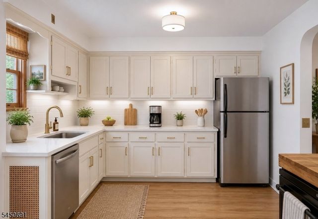 340 Saddle River Rd, Saddle Brook Twp., NJ 07663