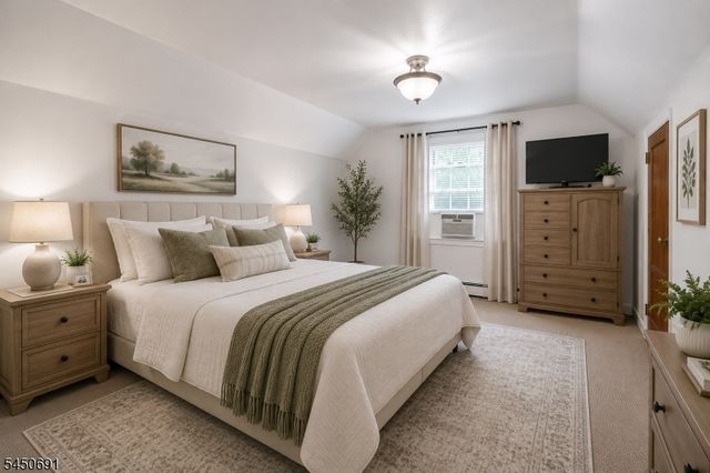 340 Saddle River Rd, Saddle Brook Twp., NJ 07663