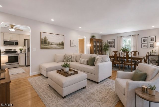 340 Saddle River Rd, Saddle Brook Twp., NJ 07663