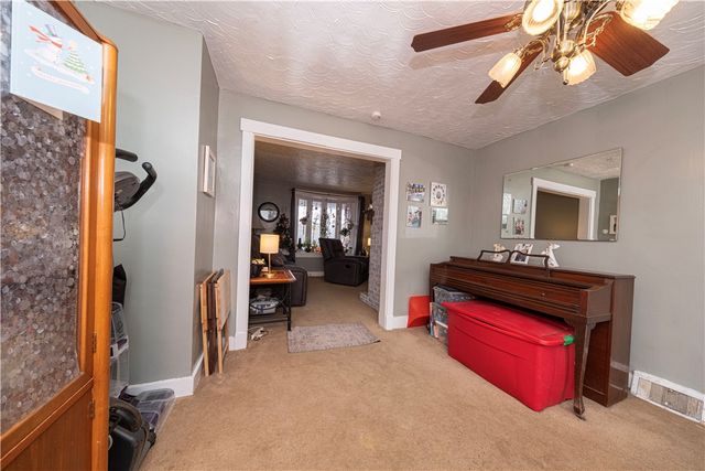 3003 Home Ave, Castle Shannon, PA 15234