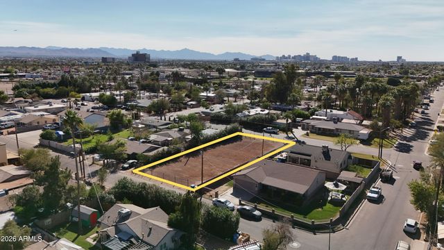 1915 N 31ST Street -, Phoenix, AZ 85008