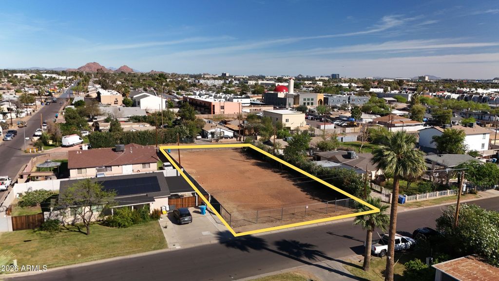 1915 N 31ST Street -, Phoenix, AZ 85008