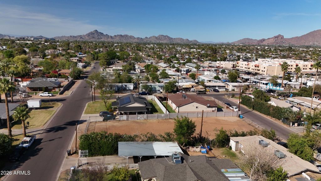 1915 N 31ST Street -, Phoenix, AZ 85008 — photo 5