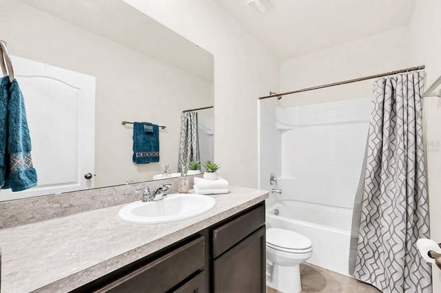 1401 YELLOW FINCH DRIVE, Davenport, FL 33837