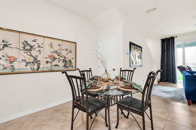 1401 YELLOW FINCH DRIVE, Davenport, FL 33837