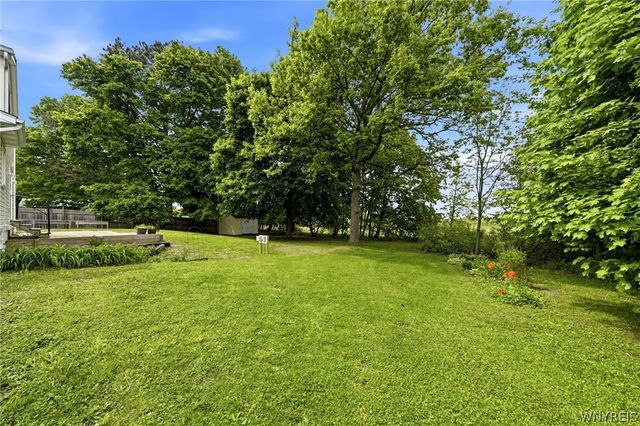 3330 East Pleasant Drive, Hamburg, NY 14075