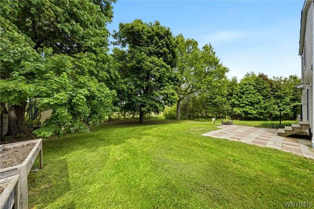 3330 East Pleasant Drive, Hamburg, NY 14075