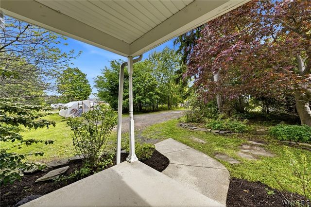 3330 East Pleasant Drive, Hamburg, NY 14075