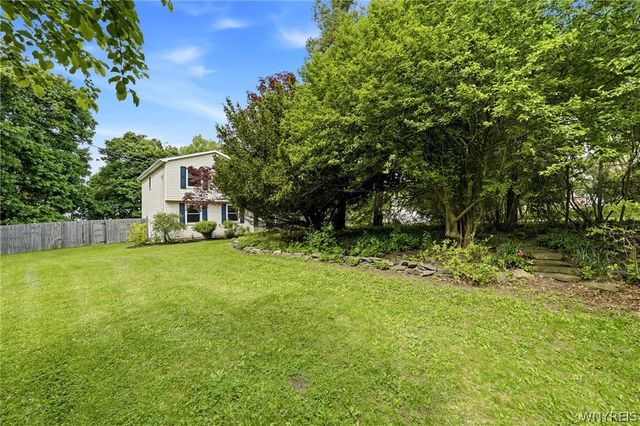 3330 East Pleasant Drive, Hamburg, NY 14075