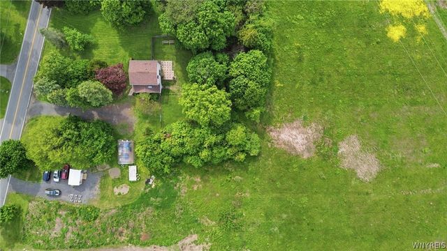 3330 East Pleasant Drive, Hamburg, NY 14075
