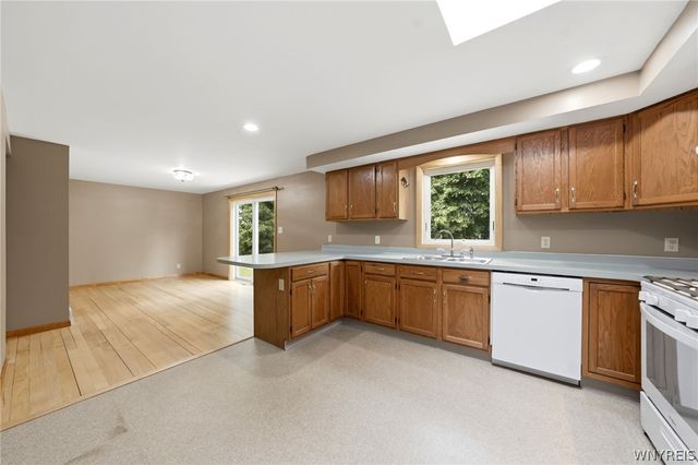 3330 East Pleasant Drive, Hamburg, NY 14075