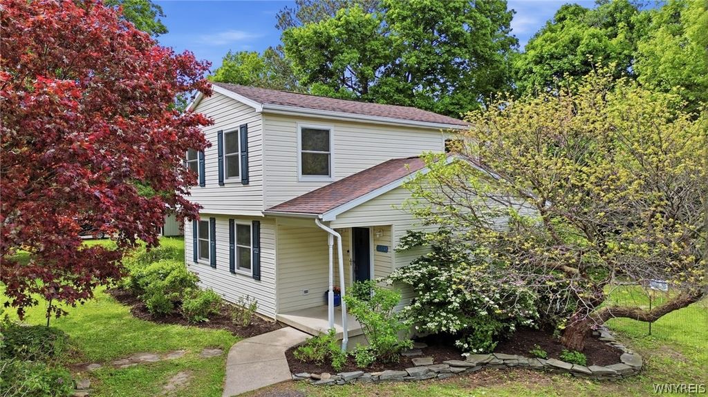 3330 East Pleasant Drive, Hamburg, NY 14075