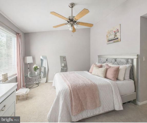 1142 BARNABY TER SE, Washington, DC 20032