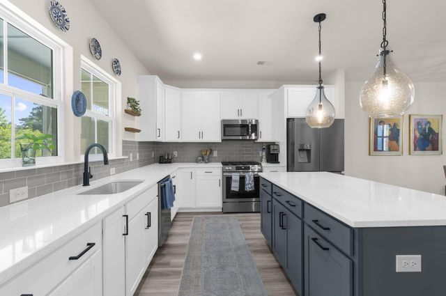641 N Laurel Street, Summerville, SC 29483