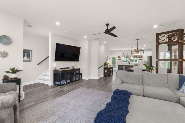 641 N Laurel Street, Summerville, SC 29483