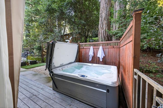 954 Scenic Way, Ben Lomond, CA 95005