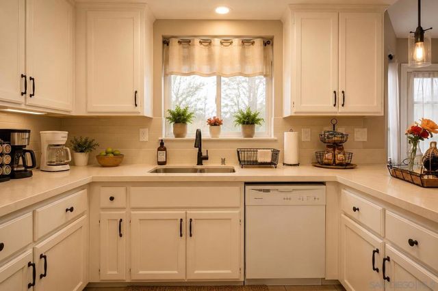 24643 Leafwood Drive, Murrieta, CA 92562