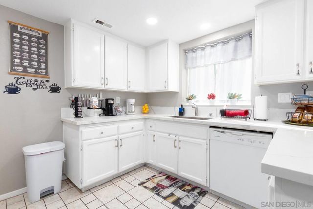 24643 Leafwood Drive, Murrieta, CA 92562