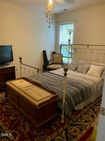 205 Mccarthy Drive, Clayton, NC 27527