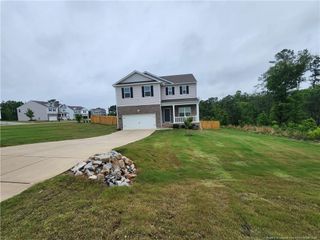 15 CHARLIES BEND Way, Spring Lake, NC 28390