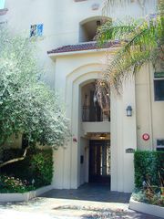 10640 WOODBRIDGE Street 107, Toluca Lake, CA 91602